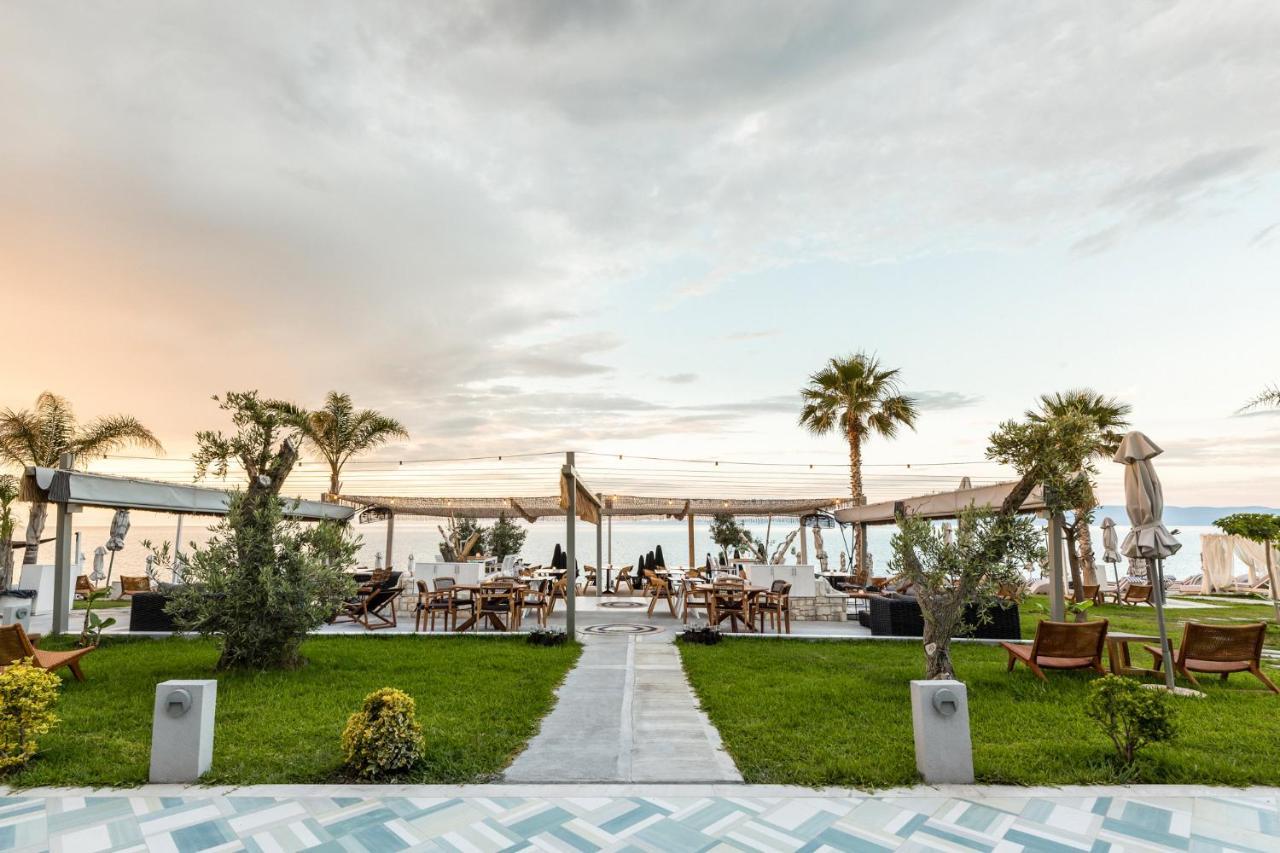 Blue Carpet Luxury Suites ペフコホリ エクステリア 写真