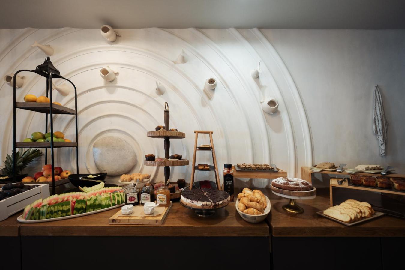 Blue Carpet Luxury Suites ペフコホリ エクステリア 写真