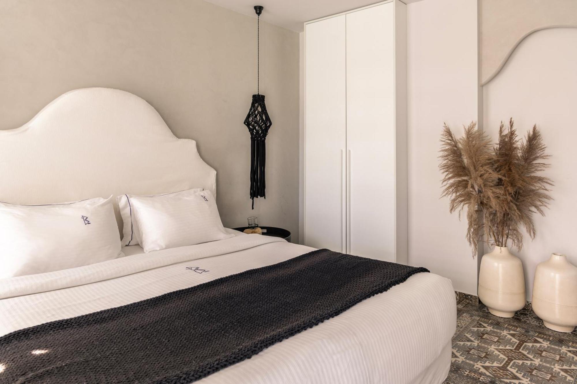 Blue Carpet Luxury Suites ペフコホリ エクステリア 写真