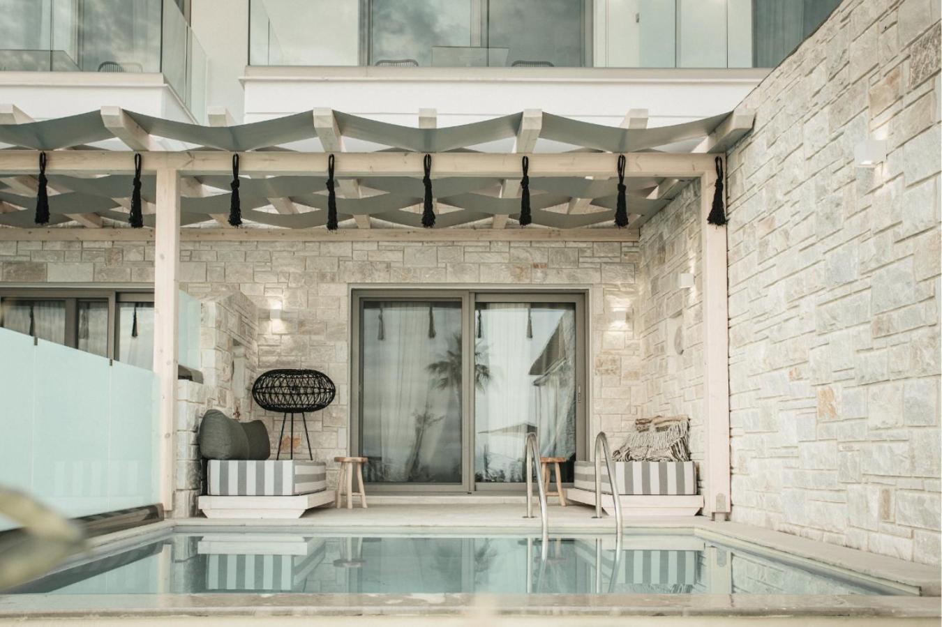 Blue Carpet Luxury Suites ペフコホリ エクステリア 写真