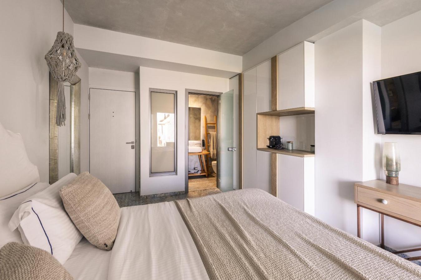 Blue Carpet Luxury Suites ペフコホリ エクステリア 写真