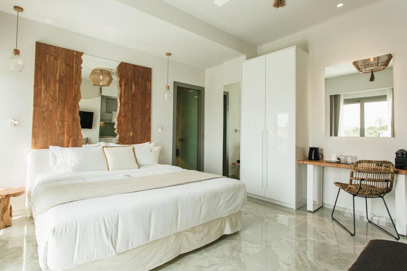 Blue Carpet Luxury Suites ペフコホリ エクステリア 写真