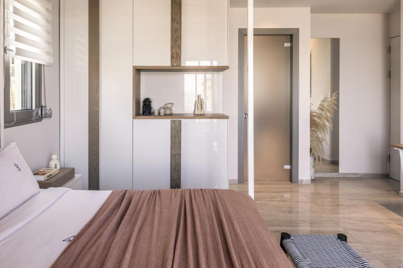Blue Carpet Luxury Suites ペフコホリ エクステリア 写真