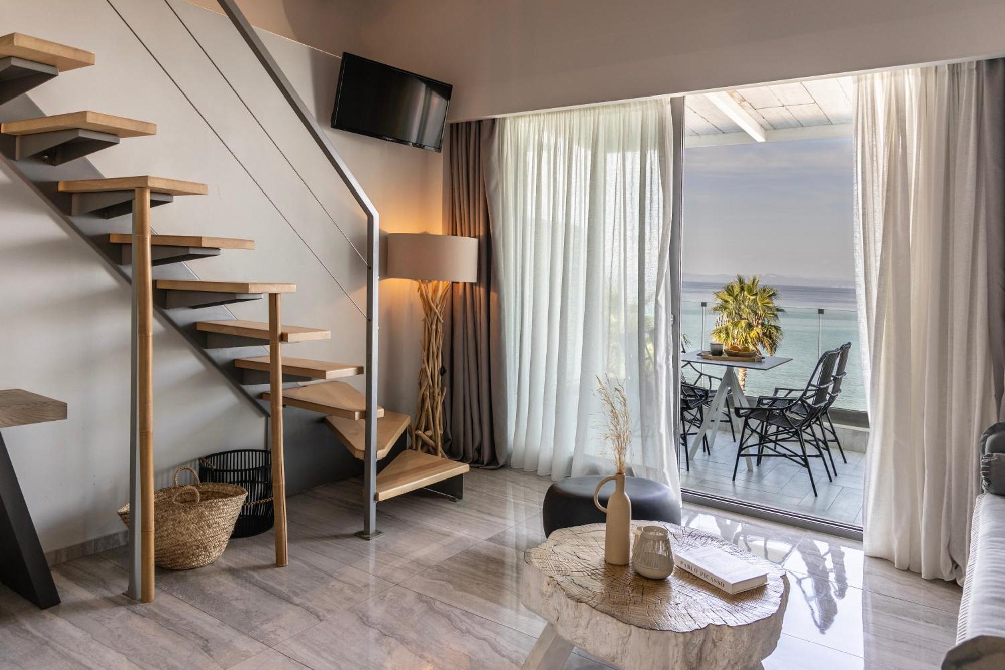 Blue Carpet Luxury Suites ペフコホリ エクステリア 写真